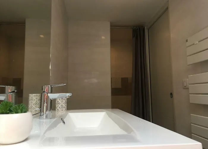 Апартаменты Chaleureux Et Confortable 8 Pers Plein Centre